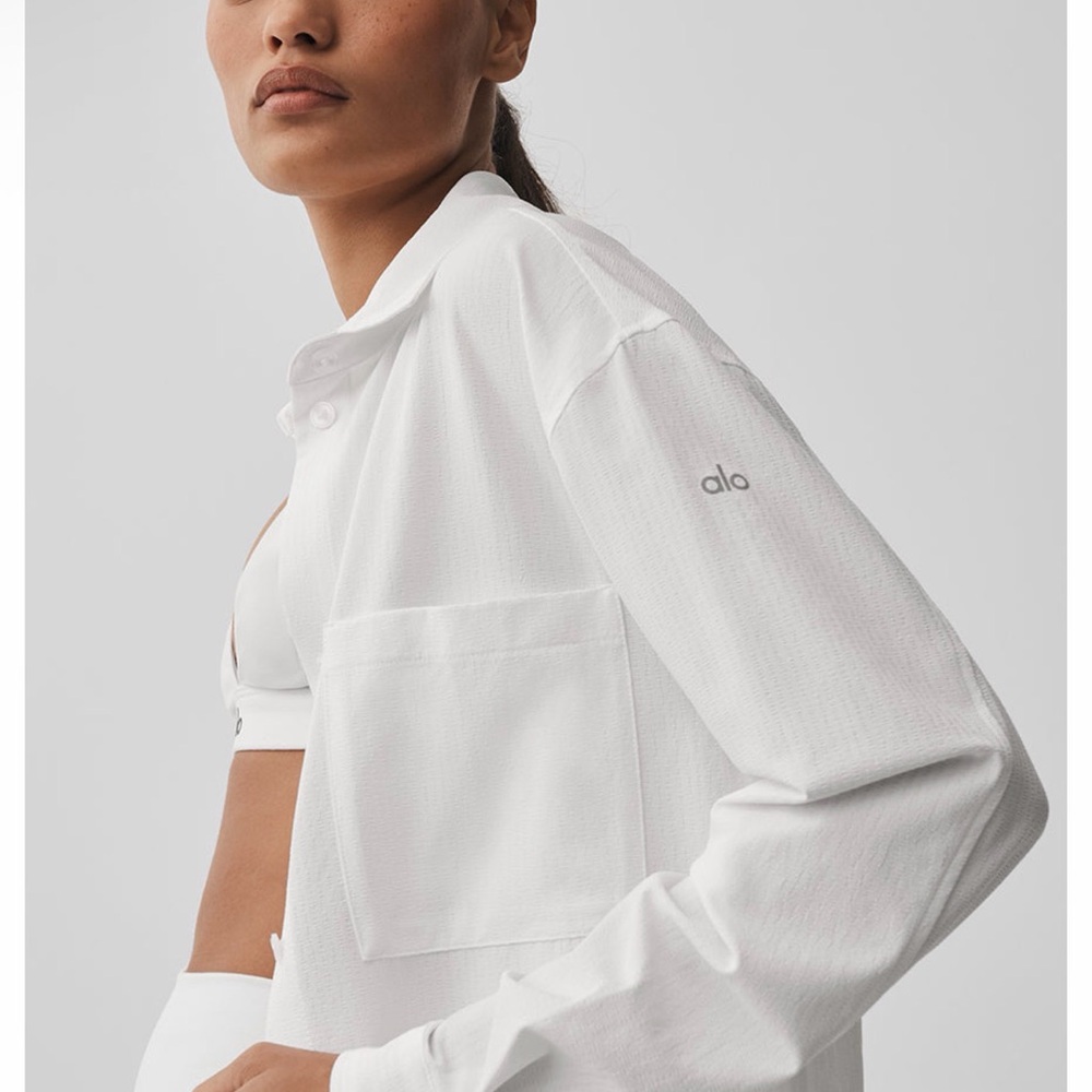 WOMEN’S DREAMSCAPE BUTTON DOWN LONG SLEEVE